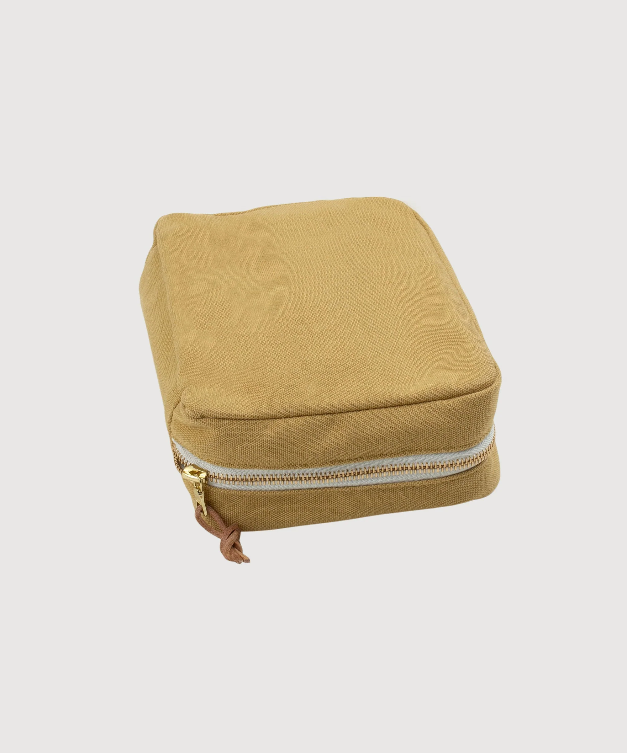 Frequent Flyer Cable Organiser - Image 11